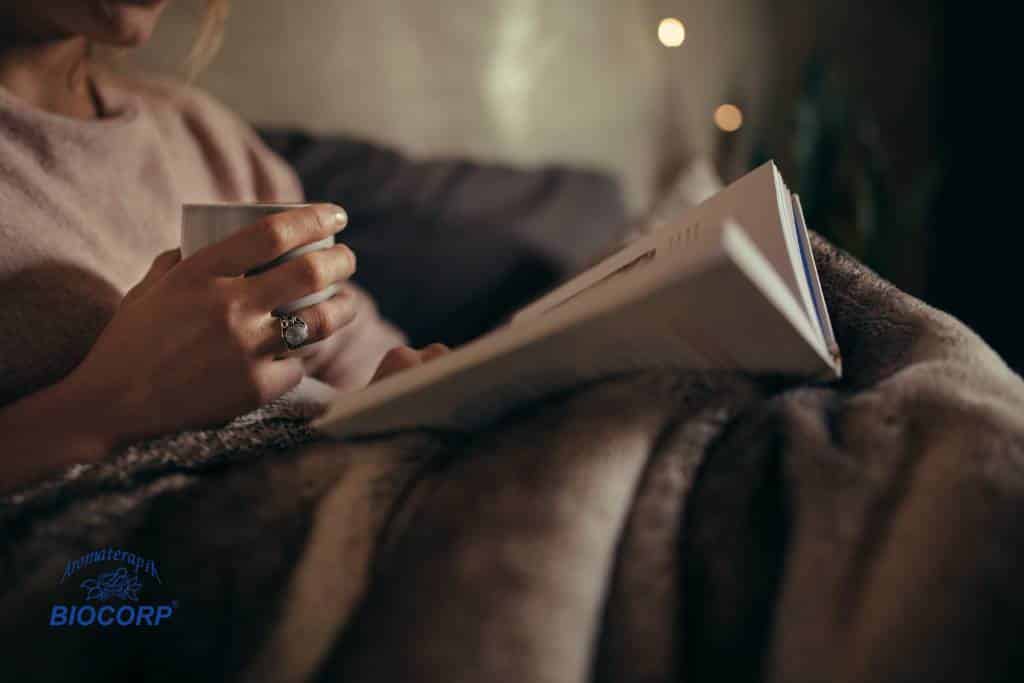 Ritual nocturno con aromaterapia para dormir mejor